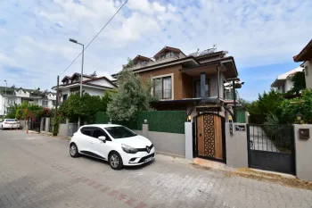 Triplex Calis villa close to seaside and promenade